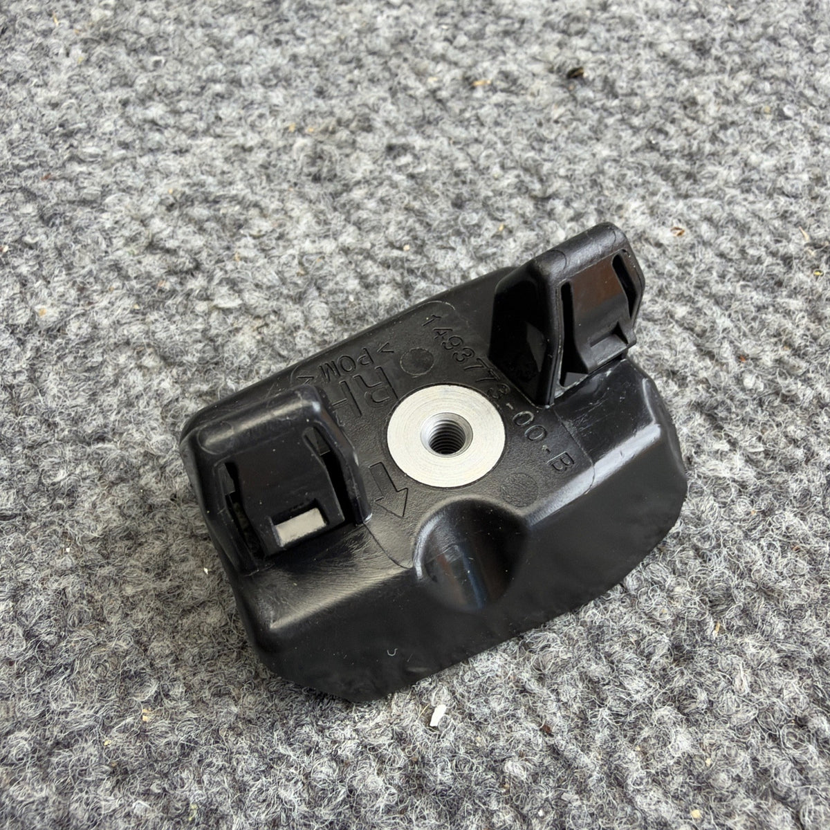 Genuine Tesla Model Y Front Fender Bracket Support Right Side 1493773-00-B OEM