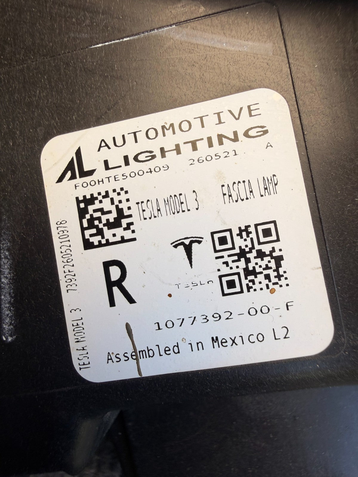 2017- 2023 Tesla Model 3 Right Passenger 3 Pin Fog Light Lamp 1077392-00-F