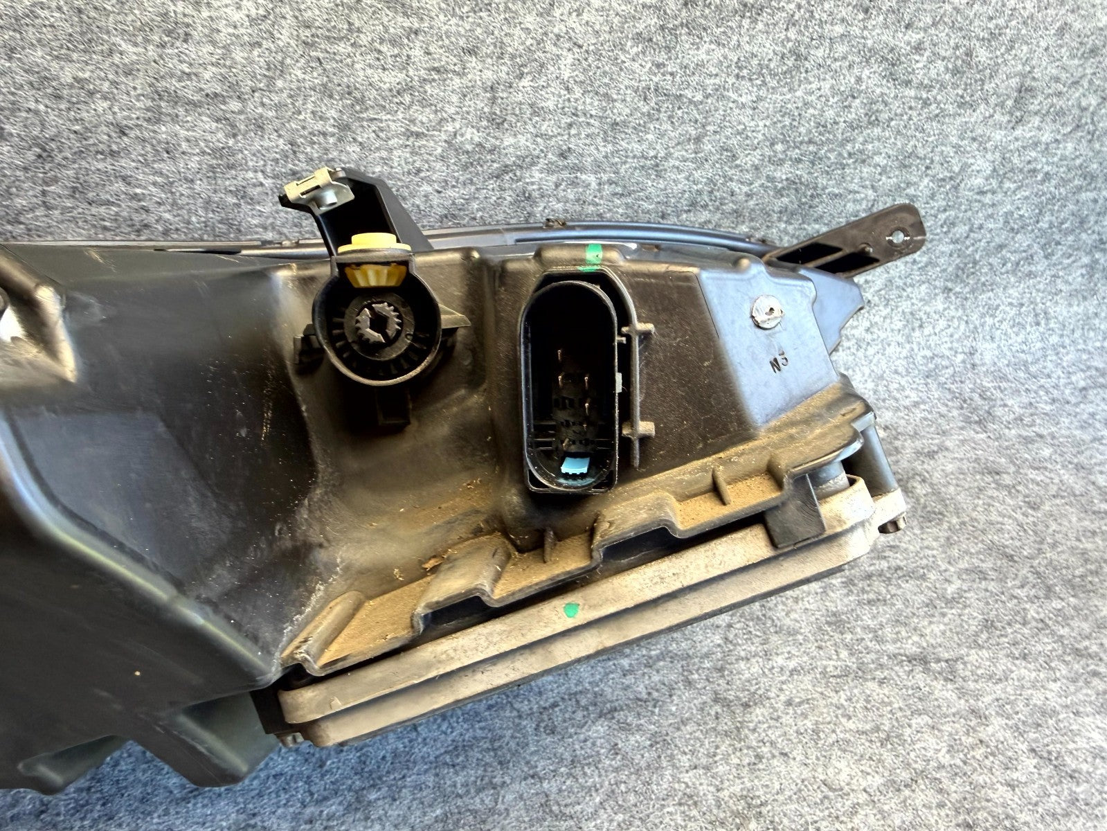 ♦️2016 – 2020 TESLA MODEL S FRONT LEFT DRIVER SIDE HEADLIGHT OEM, 1053570-00-A