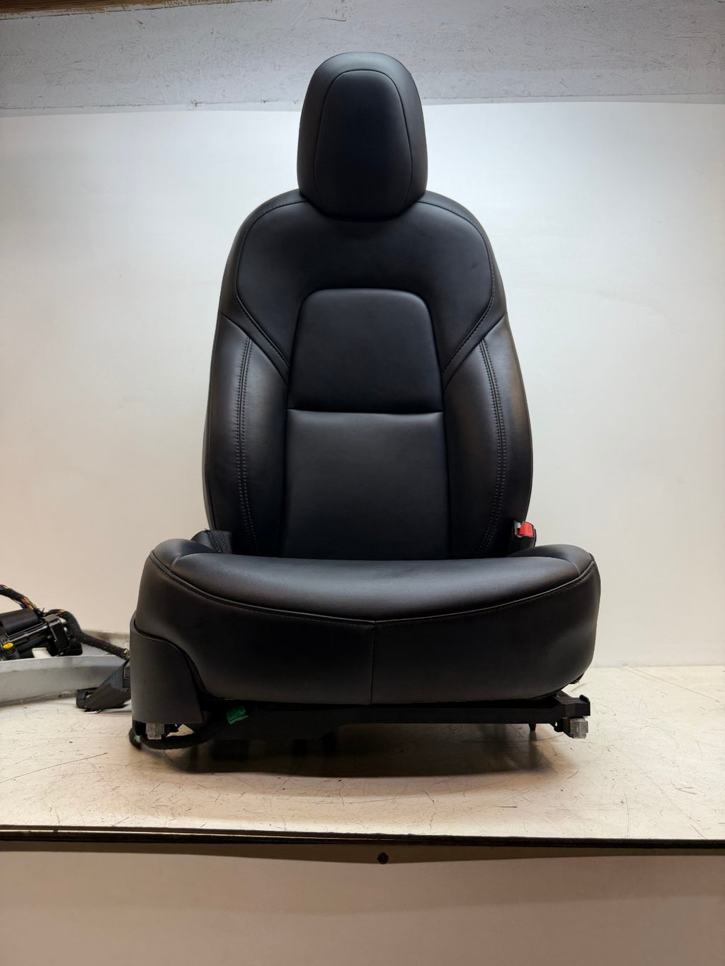 2017-23 Tesla Model 3 Front Right Passenger Side 1st Row Seat Black 1456943-99-E