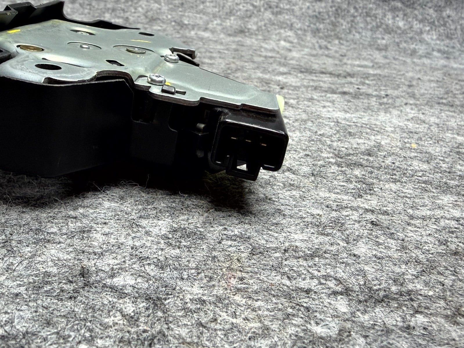 ♦️2017–2023 TESLA MODEL 3 TRUNK LOCK LATCH ACTUATOR MECHANISM OEM, 1092308-00-E