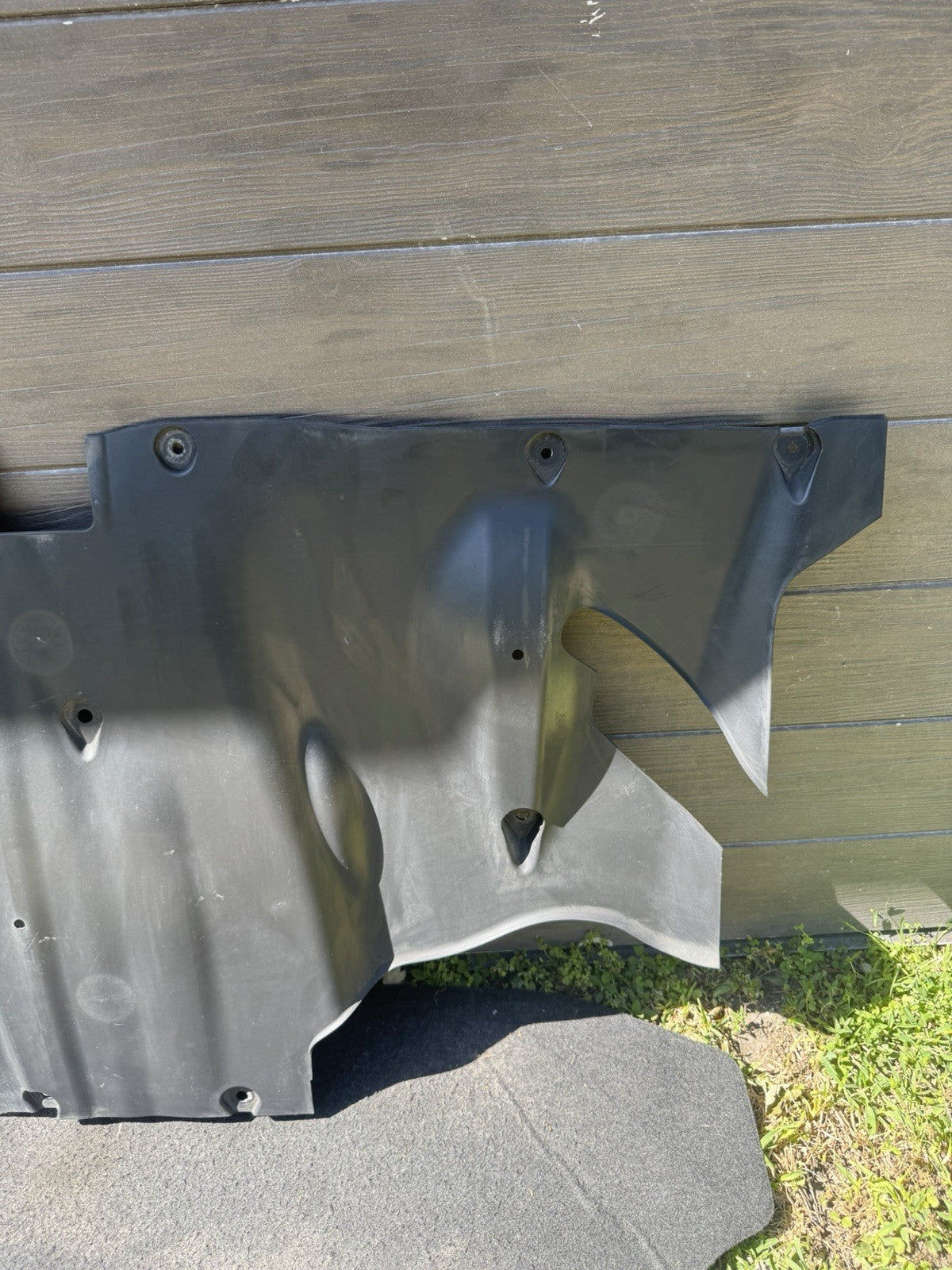 2017-2024 Tesla Model 3/Y Rear bumper Cover Under Splash Shield 1498771-00-E