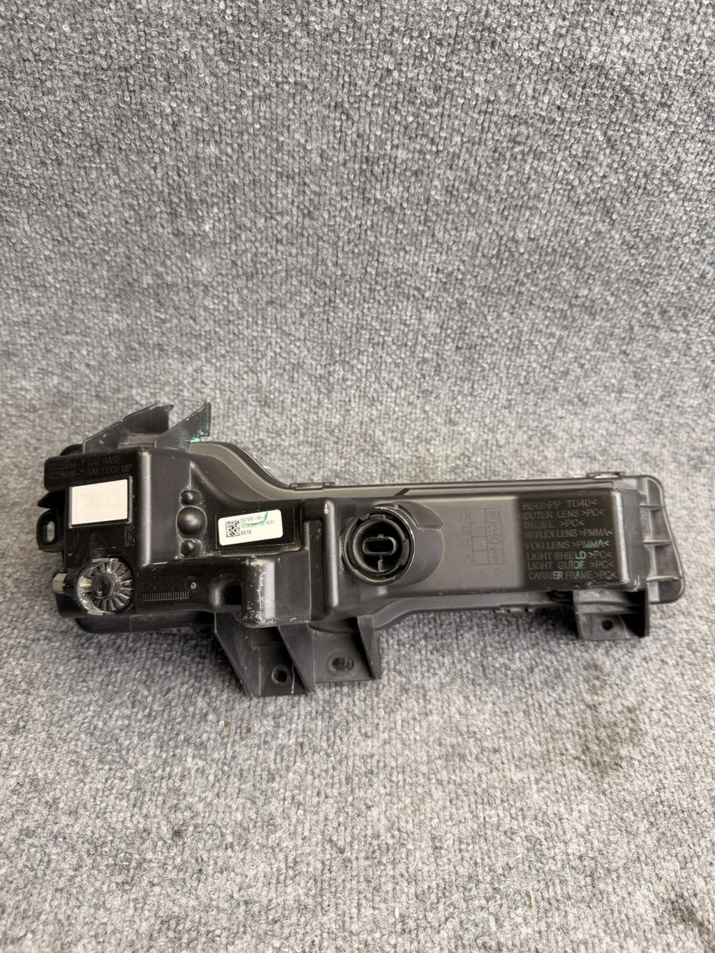 OEM 2020 - 2024 Tesla Model Y Left Driver 3 PIN LED Fog Light Lamp 1507930-00-C