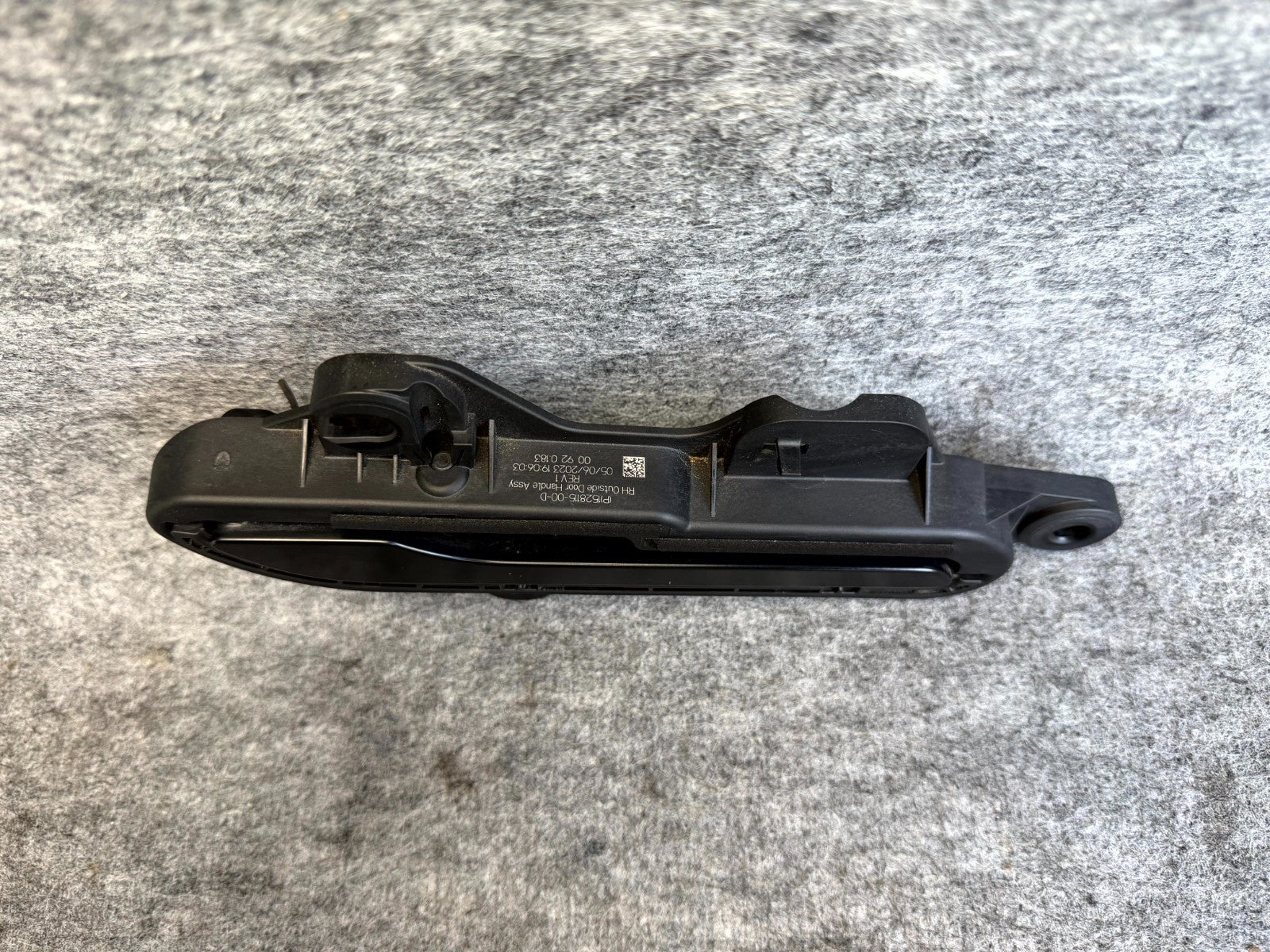 ♦️2017 - 2023 TESLA MODEL 3 RIGHT SIDE EXTERIOR DOOR HANDLE OEM, 1528115-00-D