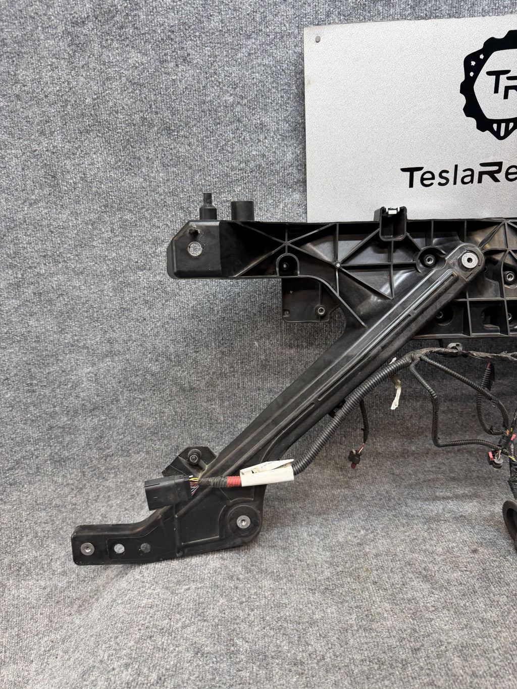 2020-2024 TESLA MODEL Y FRONT END RADIATOR SUPPORT CORE BRACKET OEM,1516277-99-G