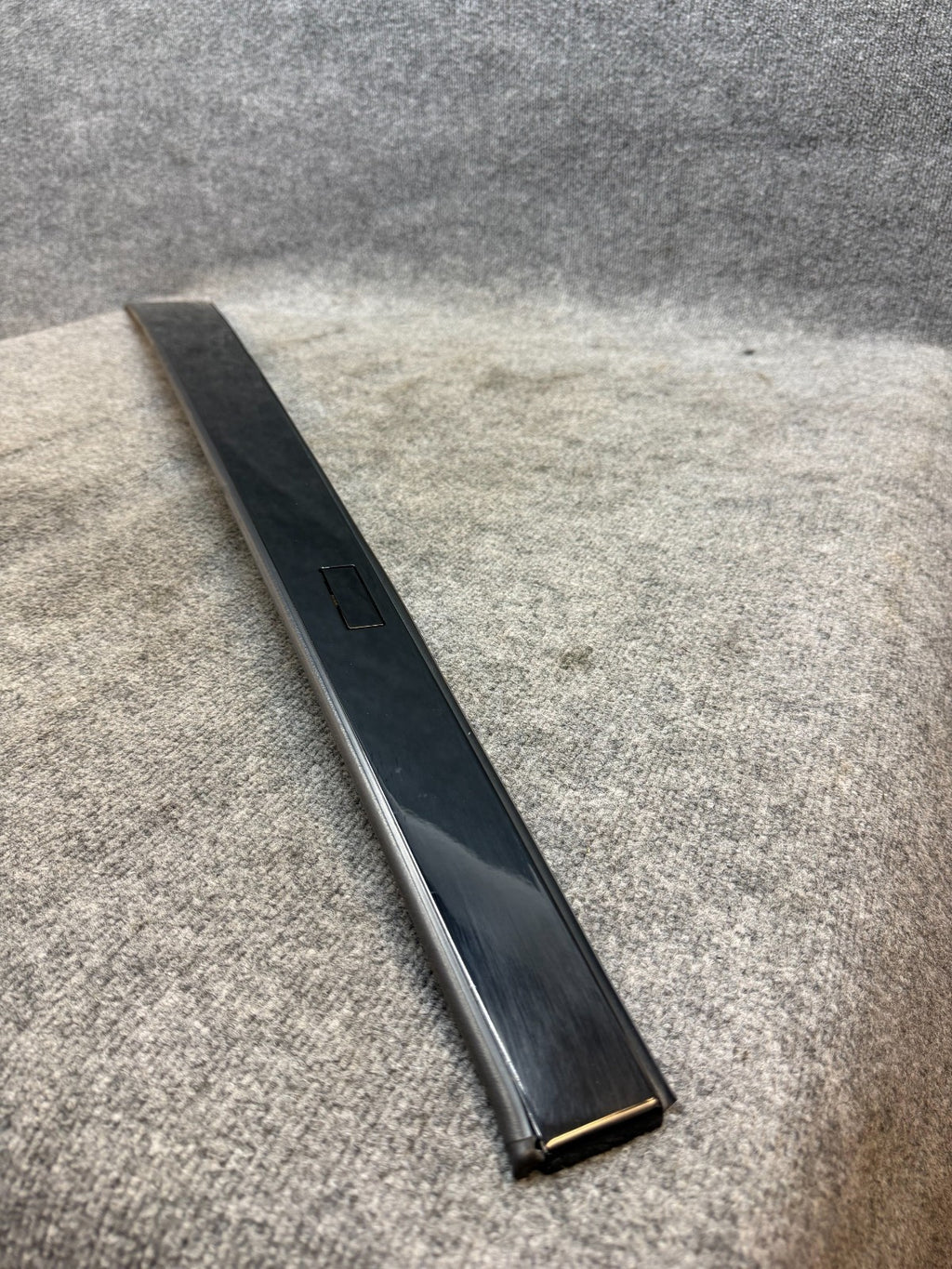16-20 Model S Right Panoramic Roof Trim Molding Applique Finisher 1034955-00-C