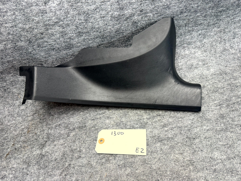 ♦️17–23 TESLA MODEL 3 REAR RIGHT SIDE DOOR SILL SCUFF PLATE OEM, 1086312-00-F