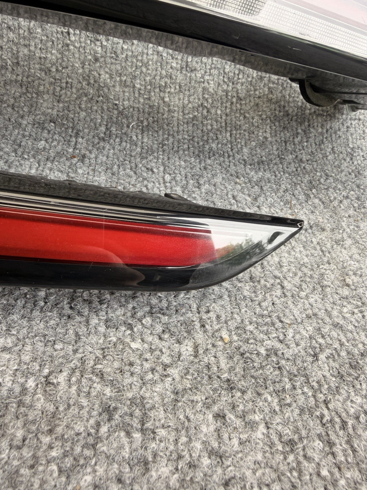 2024-2025 Tesla Model 3 Highland OEM LH TAIL LAMP ASSEMBLY 1691498-00-F OEM