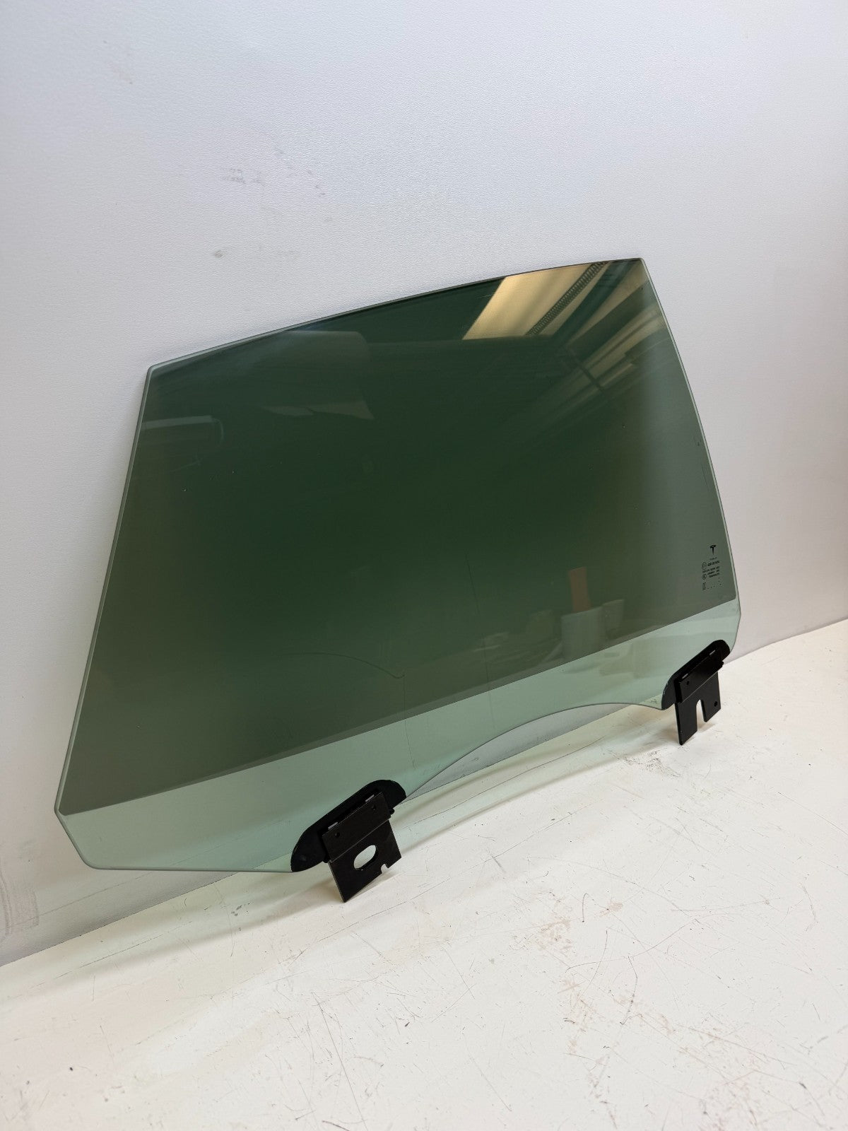 2012-2020 Tesla Model S Rear Passenger Side Door Window Glass 43R-001074