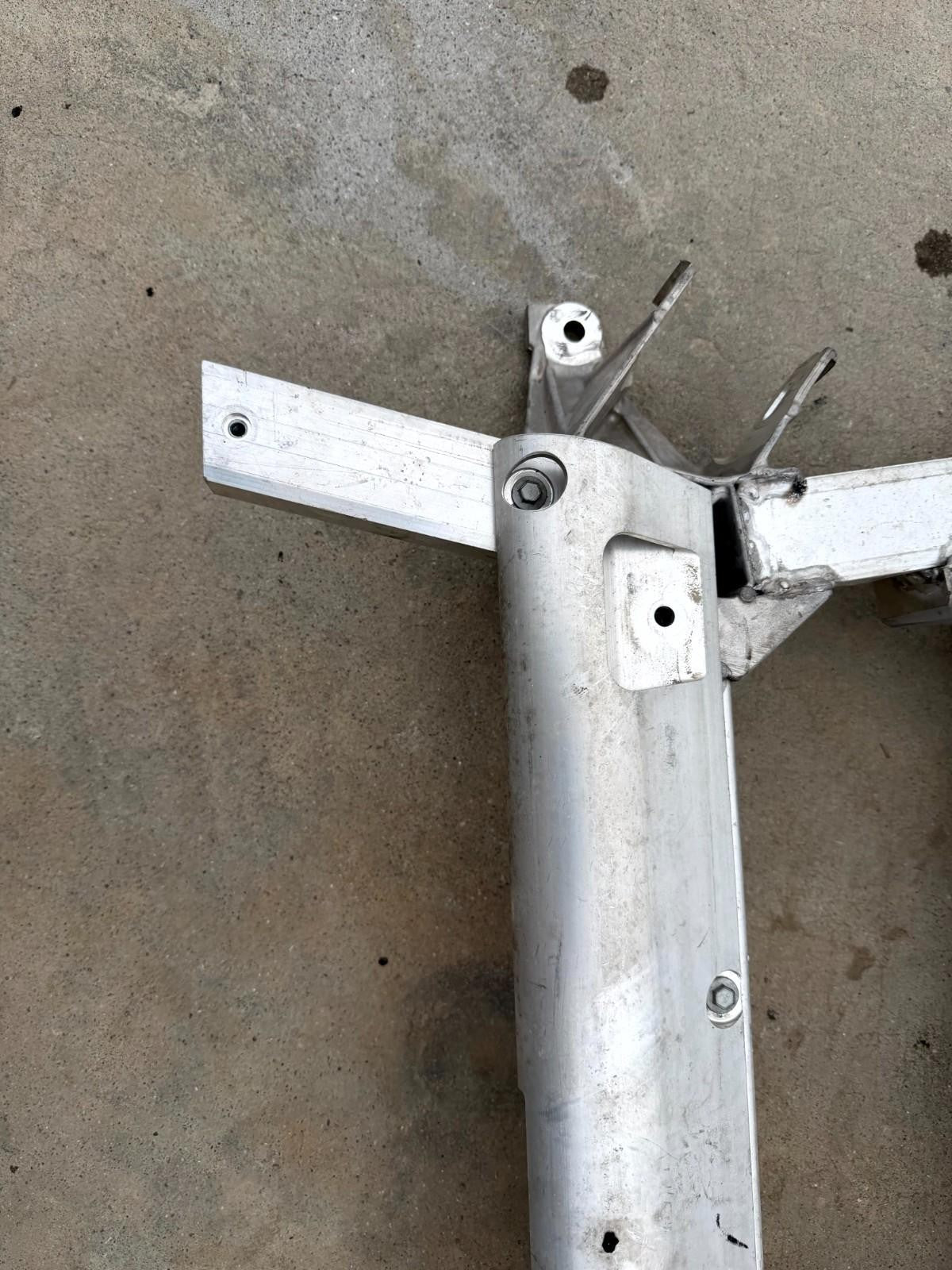 16-20 Tesla Model X Front Suspension Subframe Crossmember ASSY OEM, 1027516-00-E