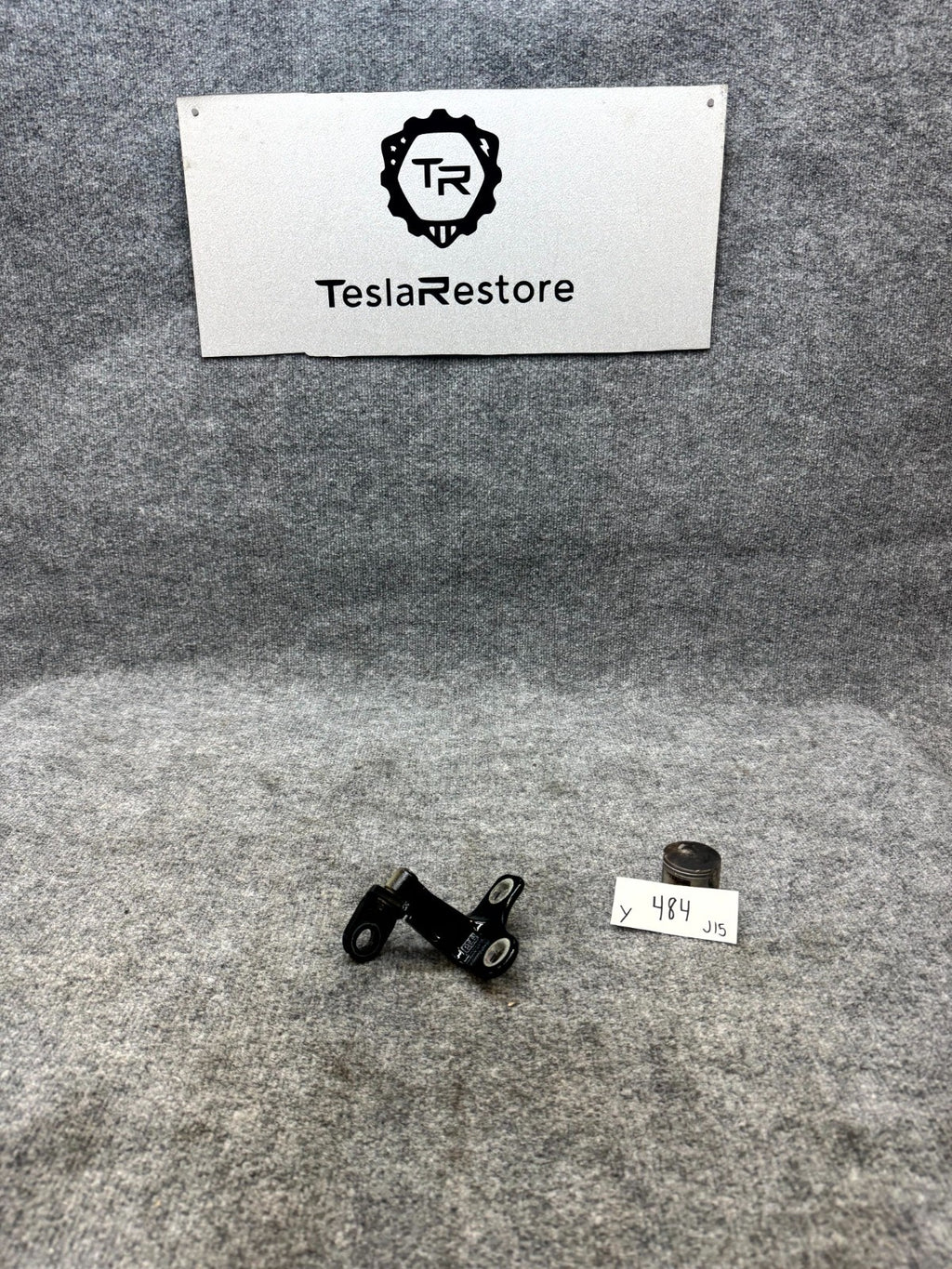 2020 - 2024 TESLA MODEL Y REAR LEFT SIDE DOOR HINGE OEM, 1626078-00-C