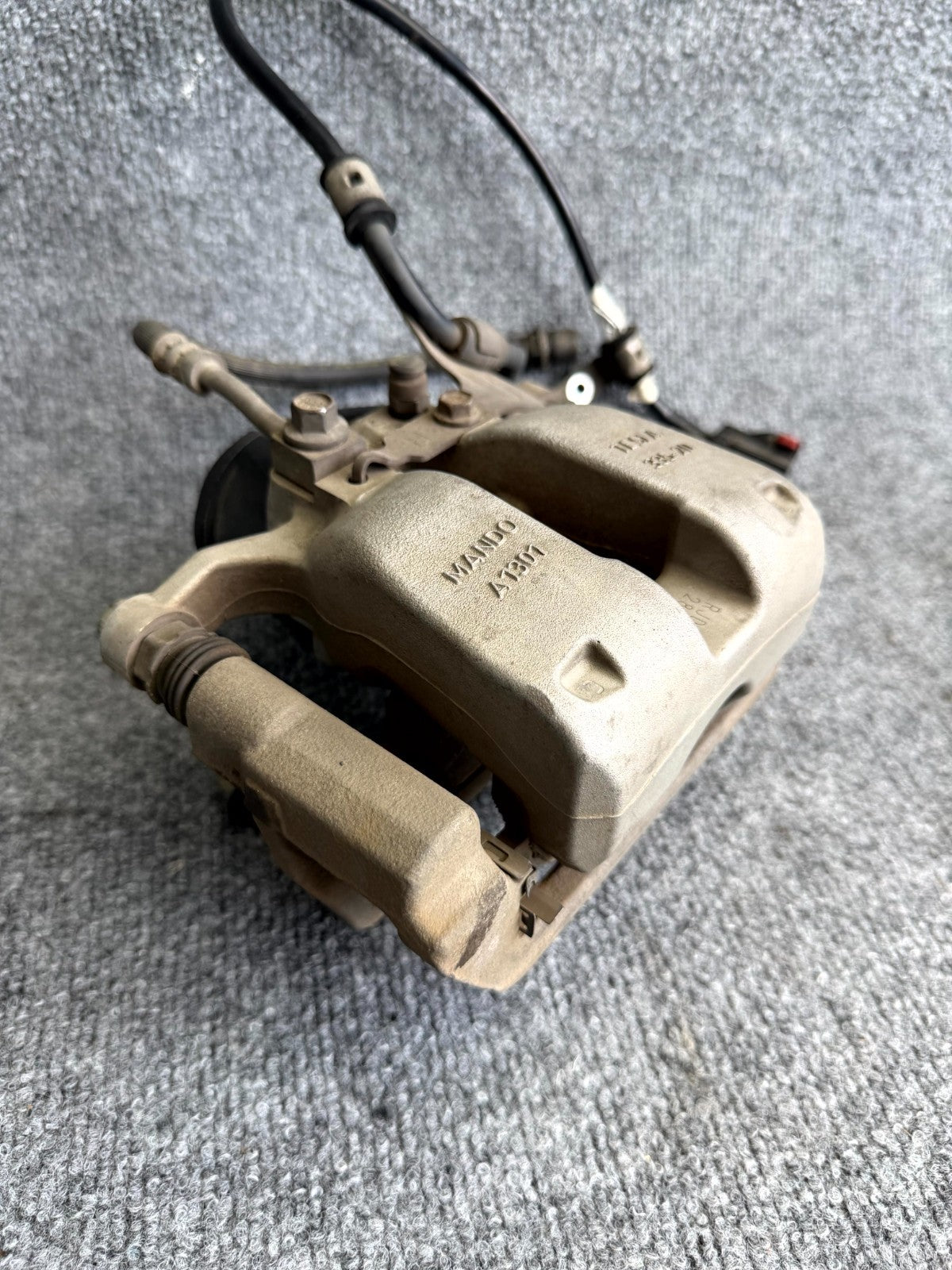 2017 – 2023 TESLA MODEL 3 REAR RIGHT SIDE BRAKE CALIPER W/ HOSE OEM 1044624-97-F