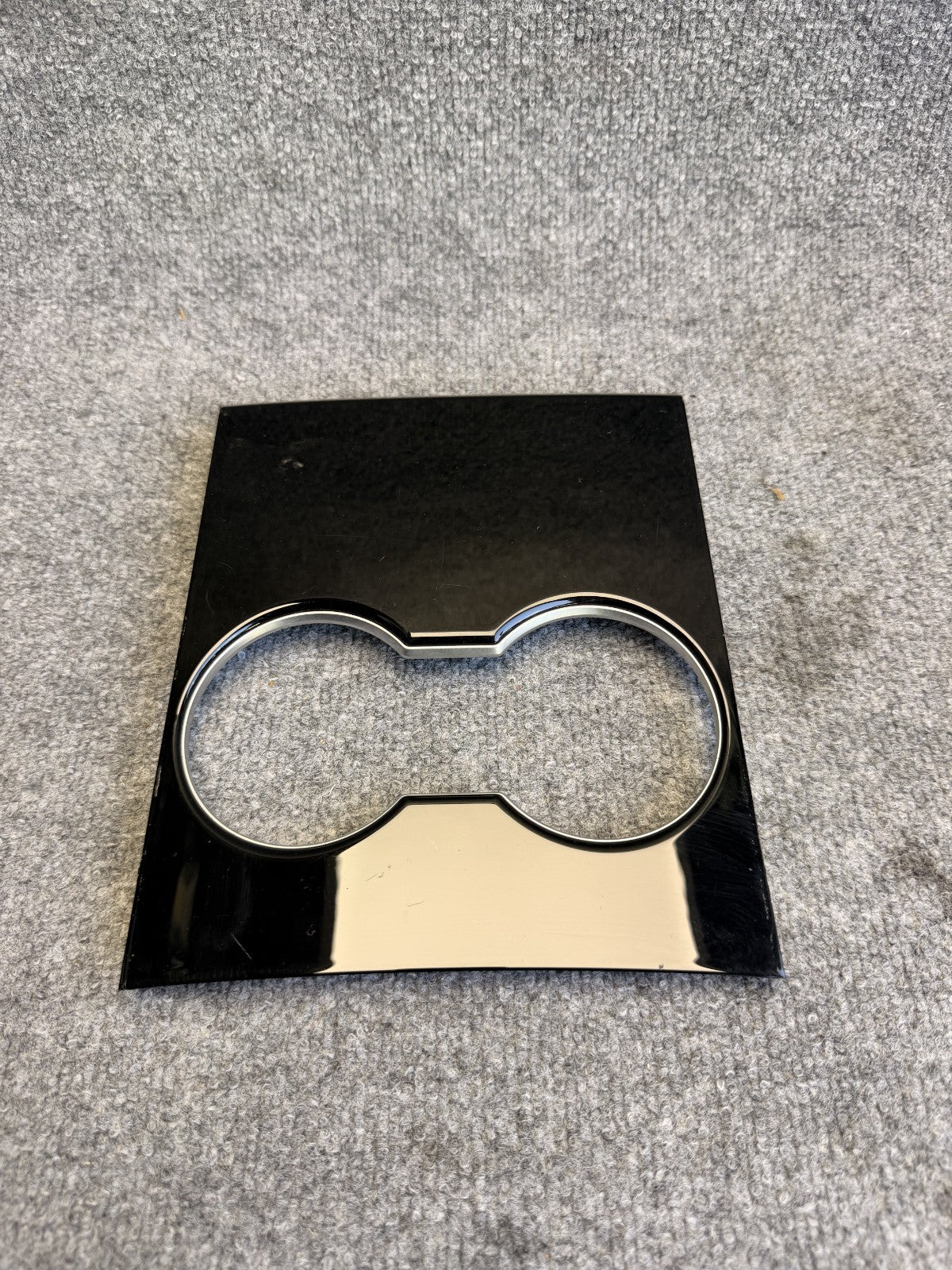 17-24 TESLA MODEL 3 Y CENTER CONSOLE CUPHOLDER BEZEL TRIM COVER OEM 1087990-00-C
