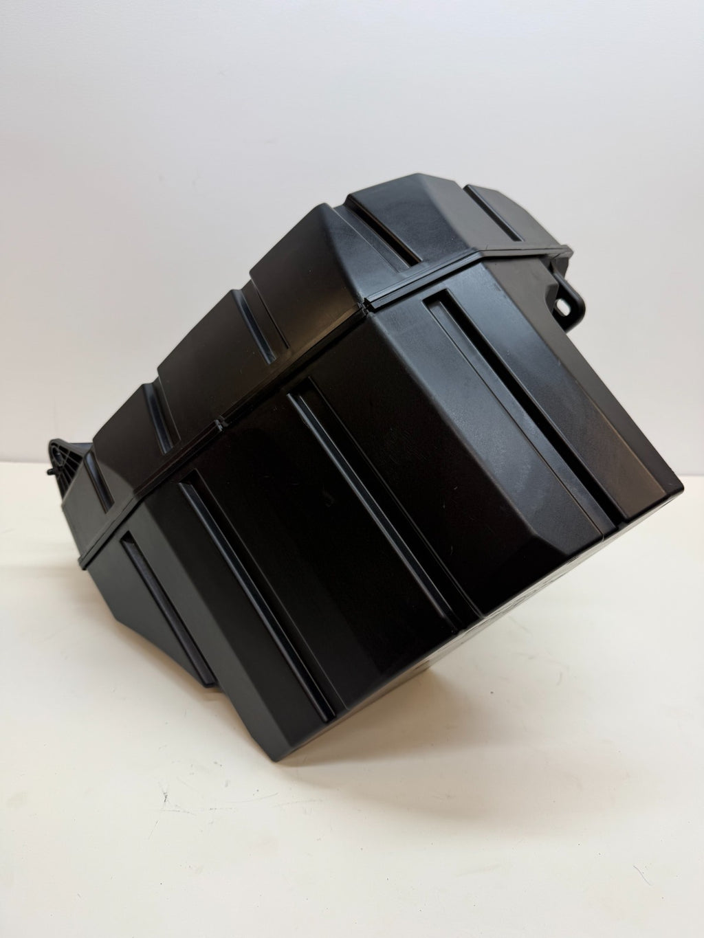 2020-2024 Tesla Model Y Audio Speaker Subwoofer Bass Box Assembly 1507154-00-D