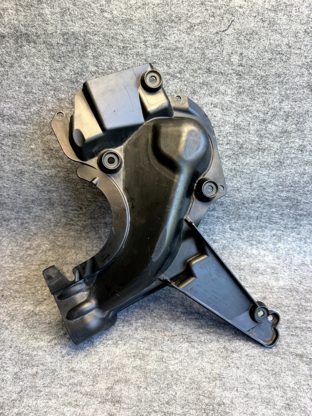 ♦️16 – 20 TESLA MODEL S FRONT LEFT STRUT SHOCK TOWER CAP COVER OEM, 1060511-00-B