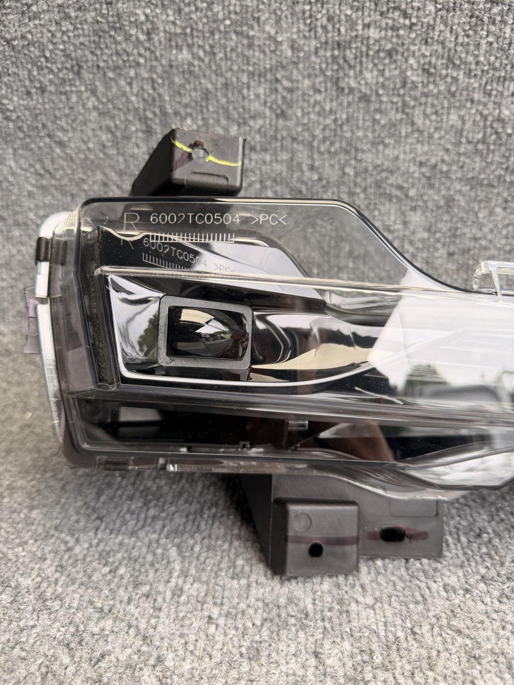 2017-2020 Tesla Model 3/Y RH Passenger LED Fog Light 1077390-00-F OEM 2Pin