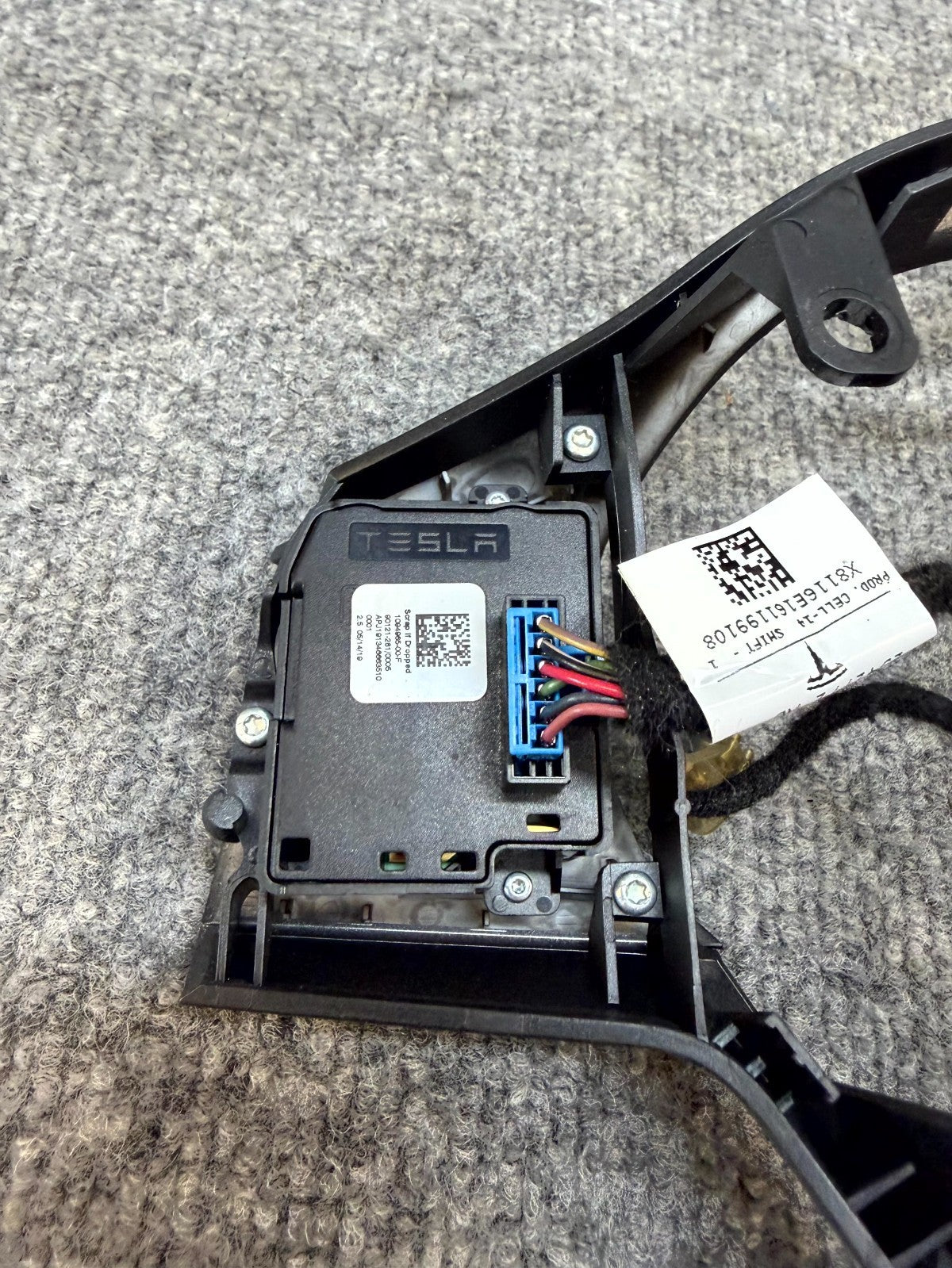 17-24 TESLA MODEL 3 Y STEERING WHEEL BEZEL TRIM W/ CONTROL SWITCH OEM 110155600C