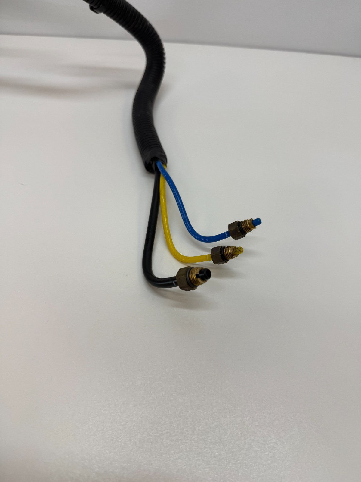 2016-2020 Tesla Model S Front Bundle Air Suspension Cable Line 1061811-00-A