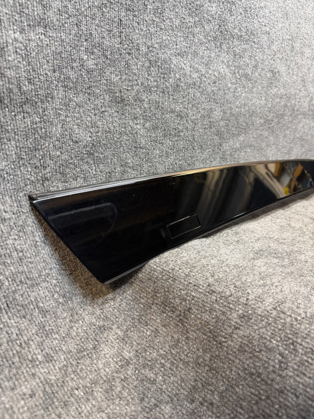 16-20 Model S Left Panoramic Roof Trim Molding Applique Finisher 1034955-00-C