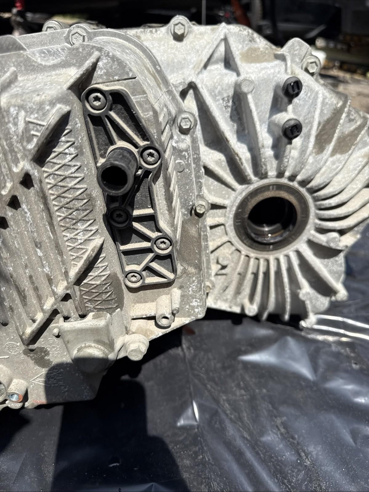 ♦️16-20 TESLA MODEL S X AWD SMALL REAR DRIVE UNIT ENGINE MOTOR OEM,1037000-00-F​