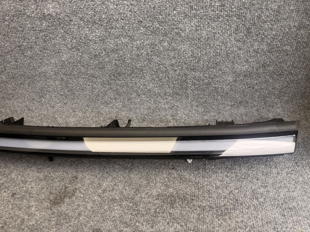 OEM 2025-2026 Tesla Model Y Front LED Light Bar Lamp Assembly 2038294-00-E