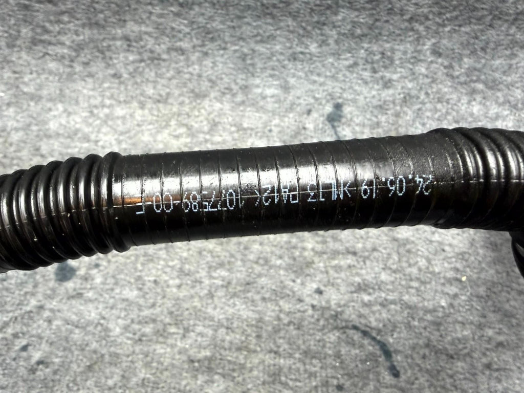 ♦️2017-2023 TESLA MODEL 3 RADIATOR COOLING PIPE HOSE OUTLET OEM, 1077589-00-F