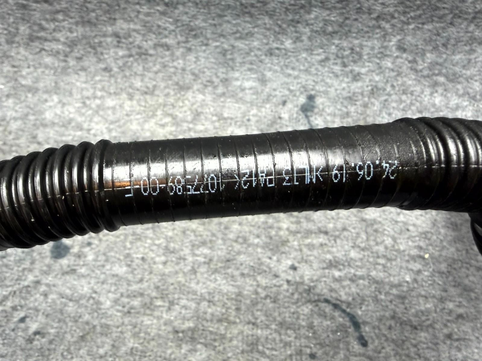 ♦️2017-2023 TESLA MODEL 3 RADIATOR COOLING PIPE HOSE OUTLET OEM, 1077589-00-F
