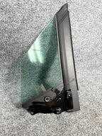 16-20 Tesla Model X Right Side Quarter Corner Glass Vent Window OEM, 43R-004530