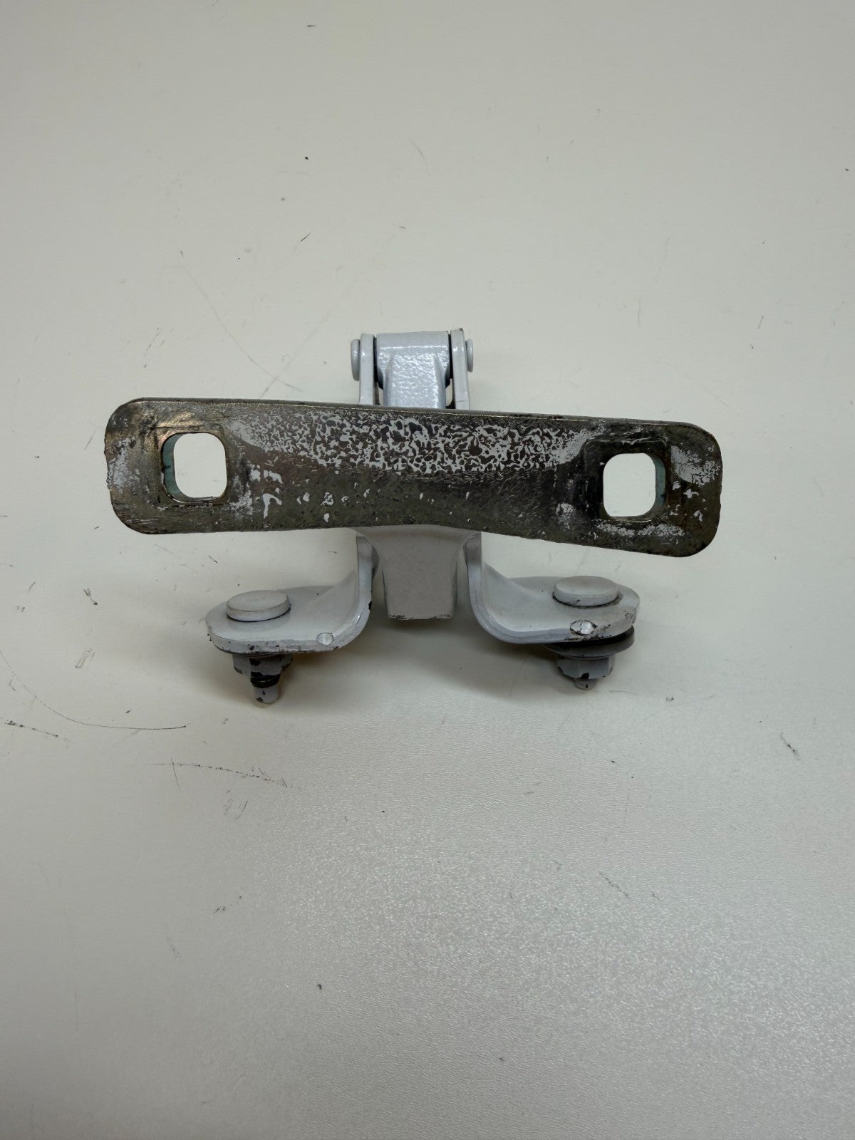 2020-24 Tesla Model Y Front Right Side Hood Hinge Assembly Pivot Bracket