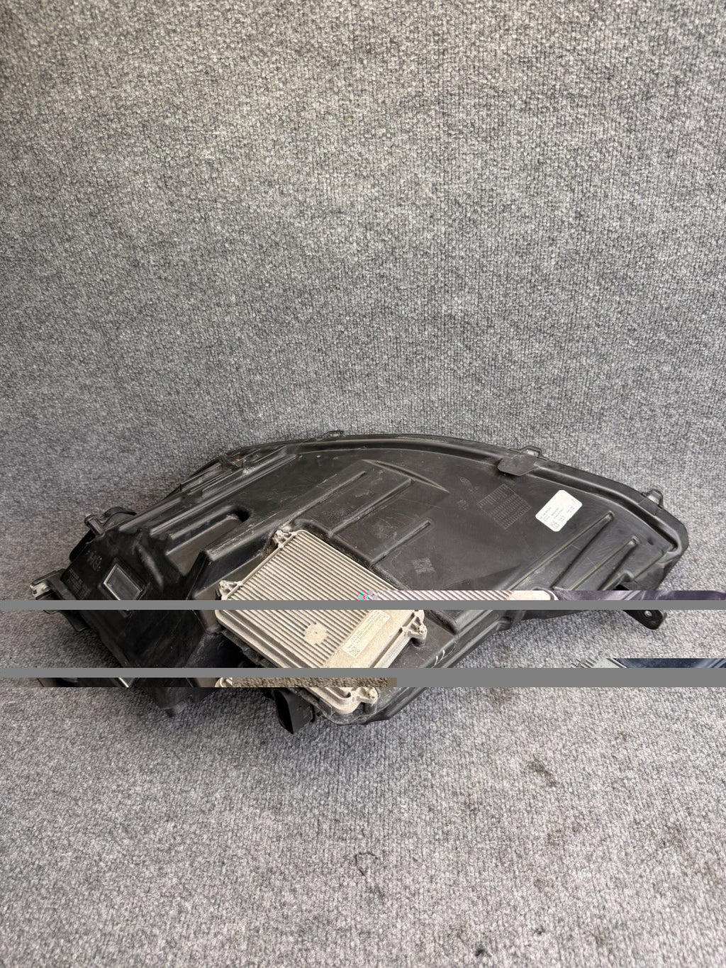 OEM  2016-2020 Tesla Model S Right Passenger Side Headlight 1053571-00-B