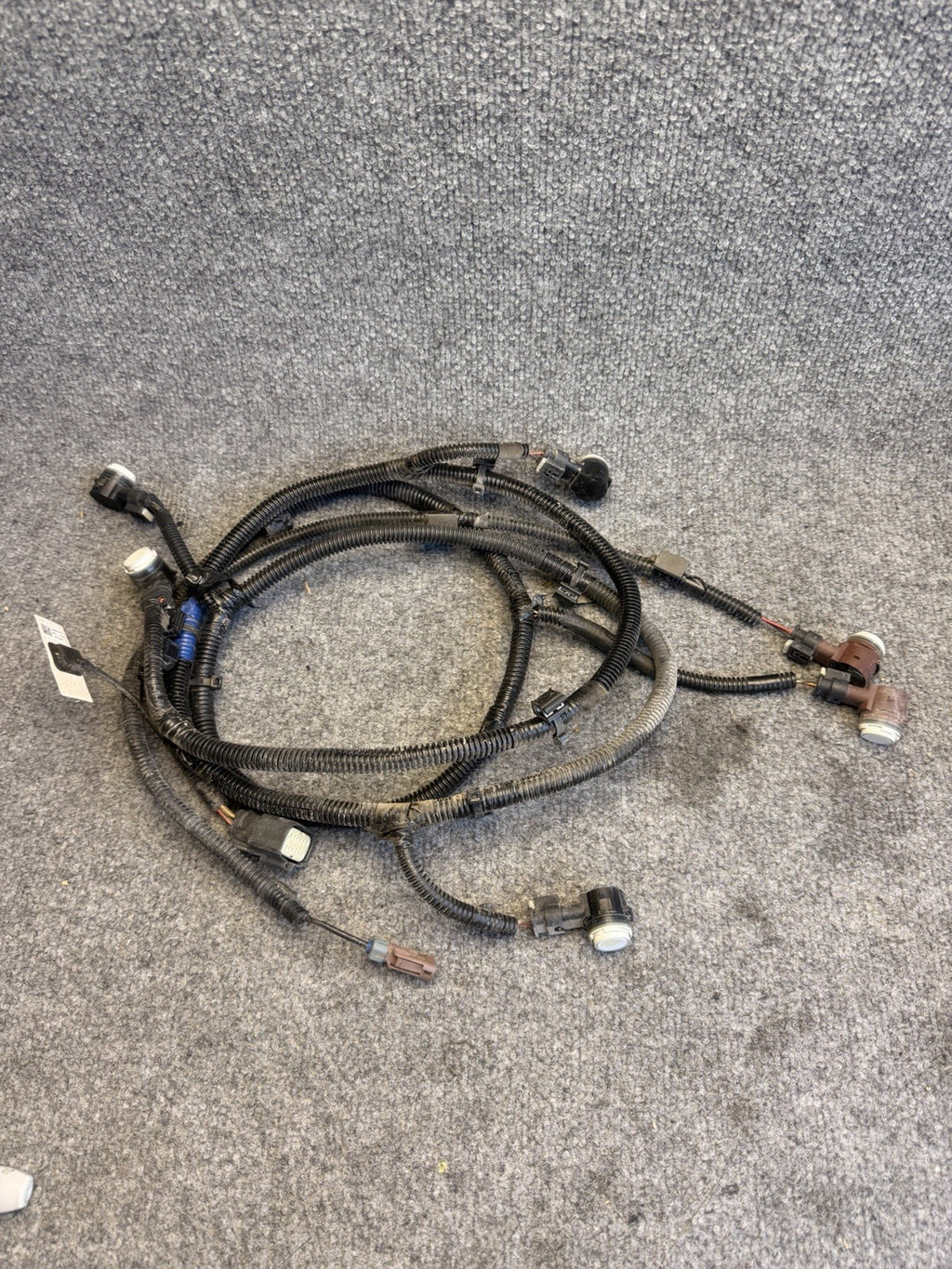 16-20 TESLA MODEL X REAR BUMPER PARKING ASSIST SENSOR WIRE HARNESS AND SENSORS
