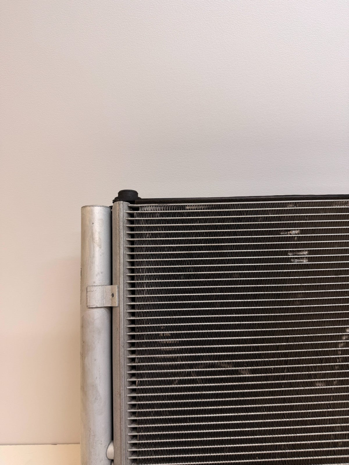 2016-2020 Tesla Model S Radiator Cooling Fan & Shroud Assembly 6008357-00-F OEM