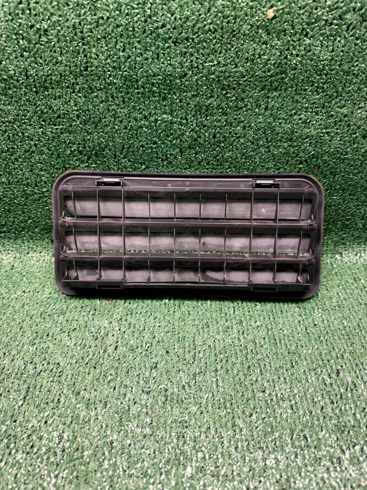 ♦️20-23 TESLA MODEL Y/3 RIGHT AIR EXTRACTOR CABIN VENT GRILL OEM, 1098751-00-C