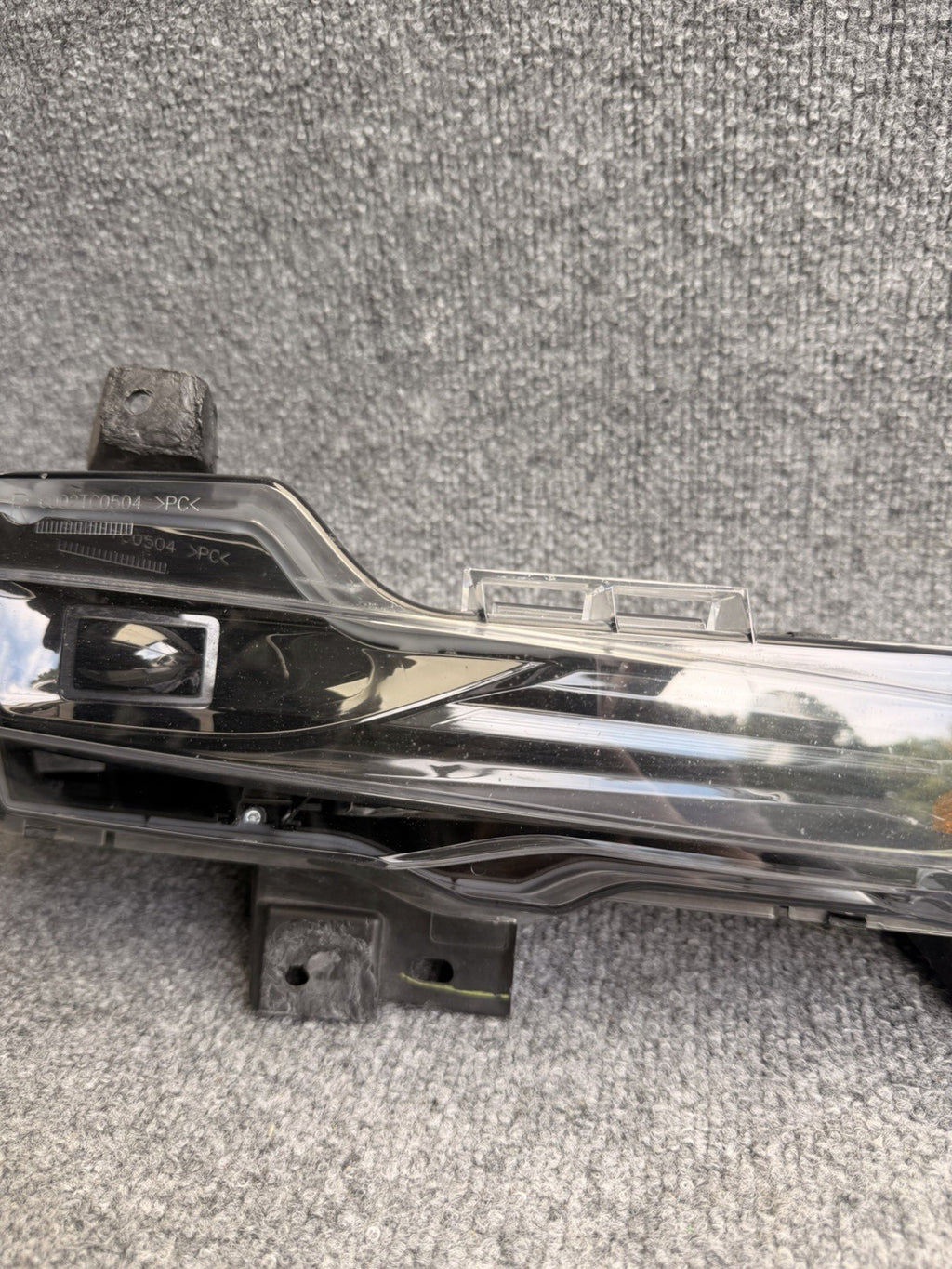 2017-2024 Tesla Model 3 / Y Front Right Hand Fog Light 2 Pin 1077390-00-F OEM