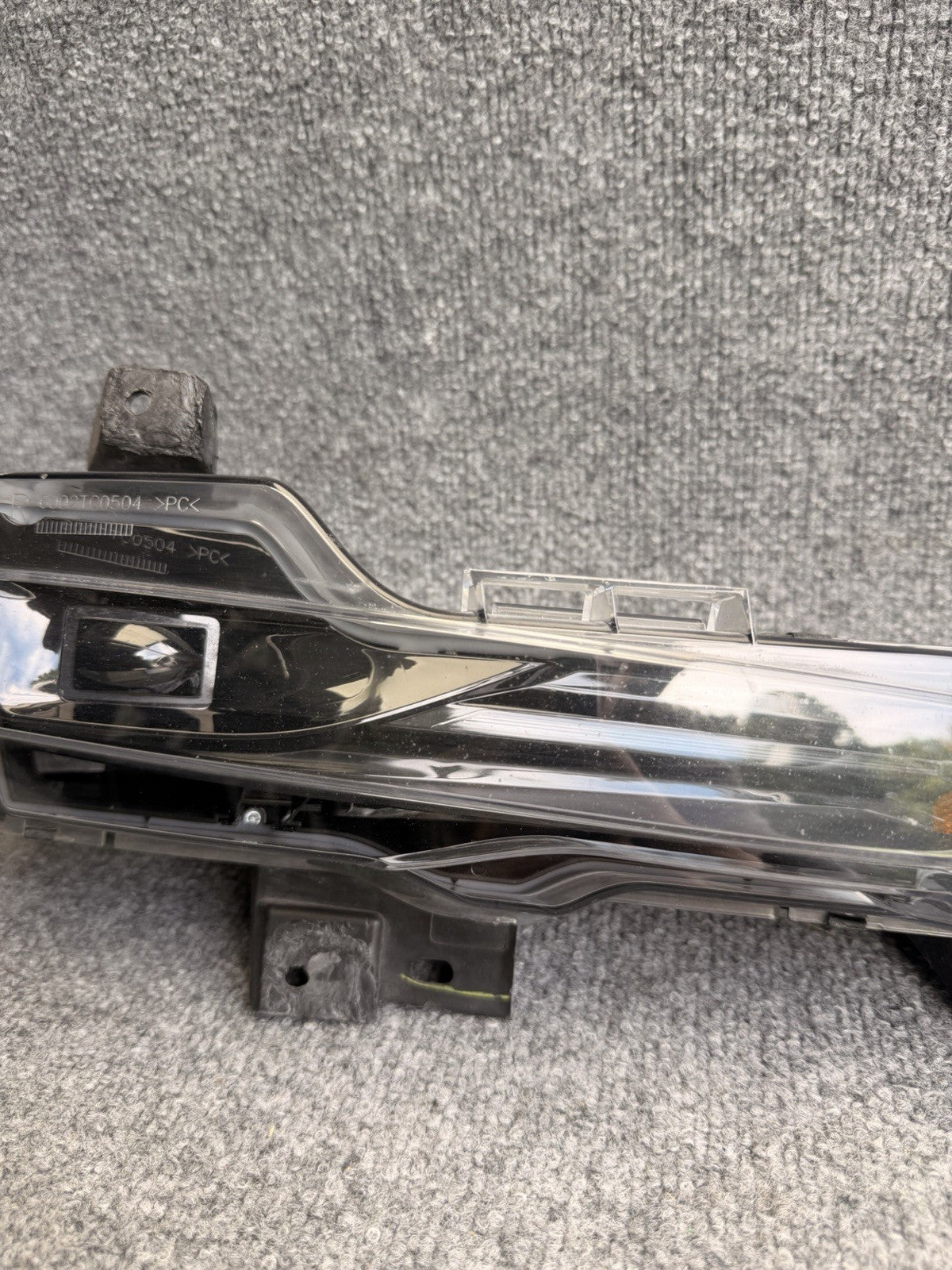 2017-2024 Tesla Model 3 / Y Front Right Hand Fog Light 2 Pin 1077390-00-F OEM