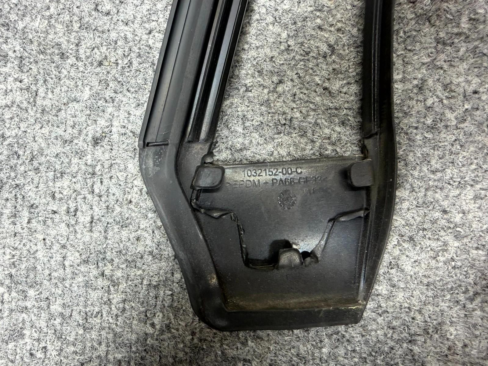2016-2023 Tesla Model X Right Side B Pillar WeatherStrip Seal OEM, 1032152-00-C