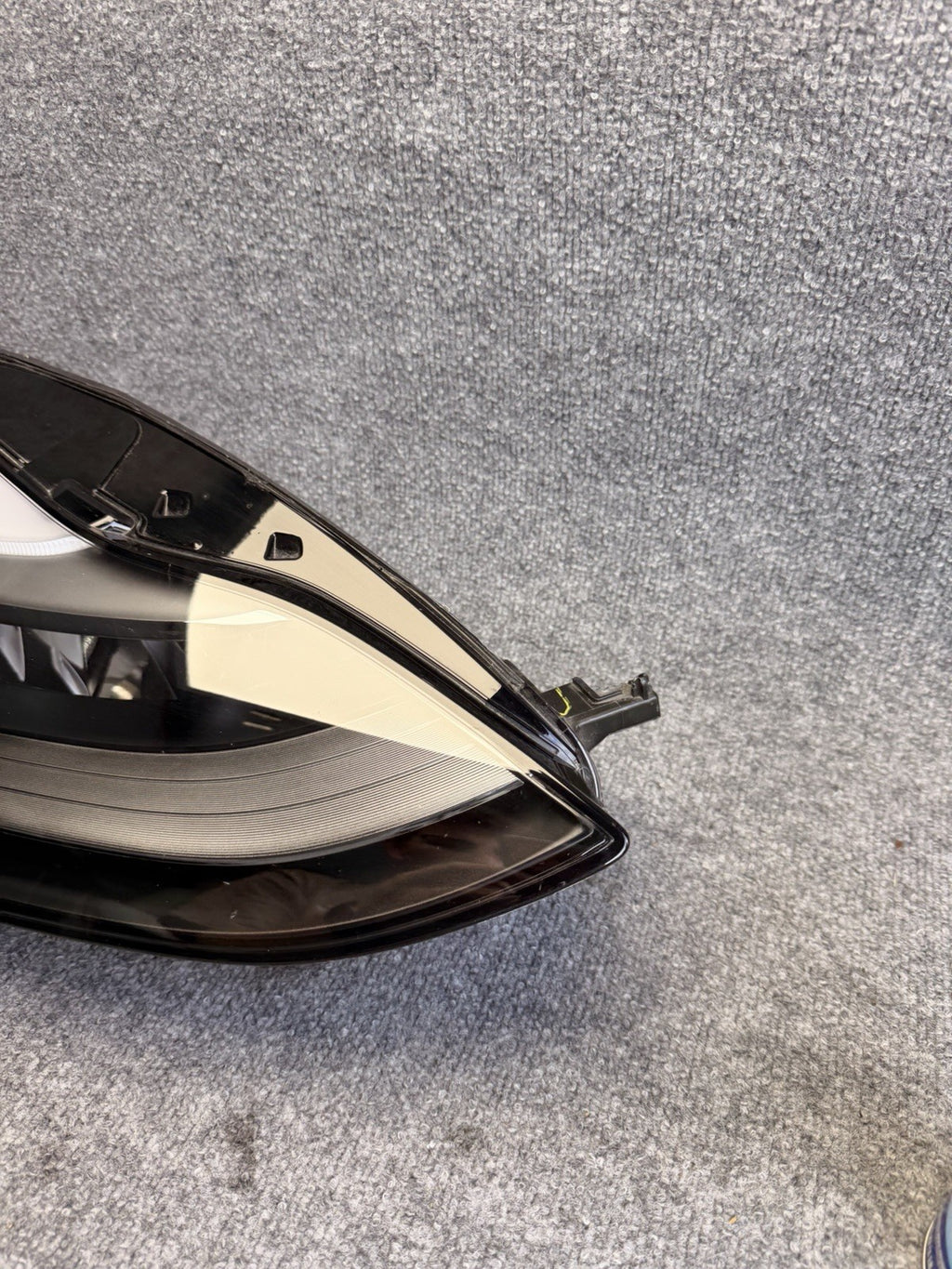 DMG⚠️ 20-24 Tesla Model 3-Y Front Right Headlight Projector RH 1514953-00-E