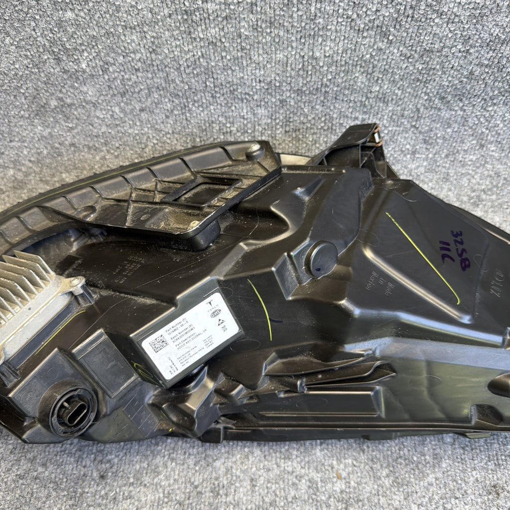 21-23 Tesla Model 3 Y Left Side Headlight Matrix OEM 1514952-00-D