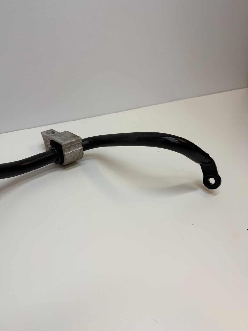 2016-2020 Model S Front Suspension Stabilizer Anti-Roll Sway Bar 1059386-00-B