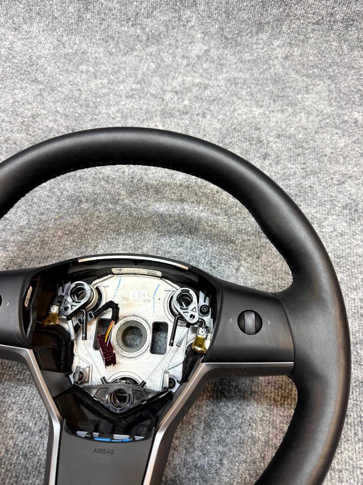 2020 - 2024 TESLA MODEL Y HEATED LEATHER STEERING WHEEL BLACK OEM, 1490214-00-B