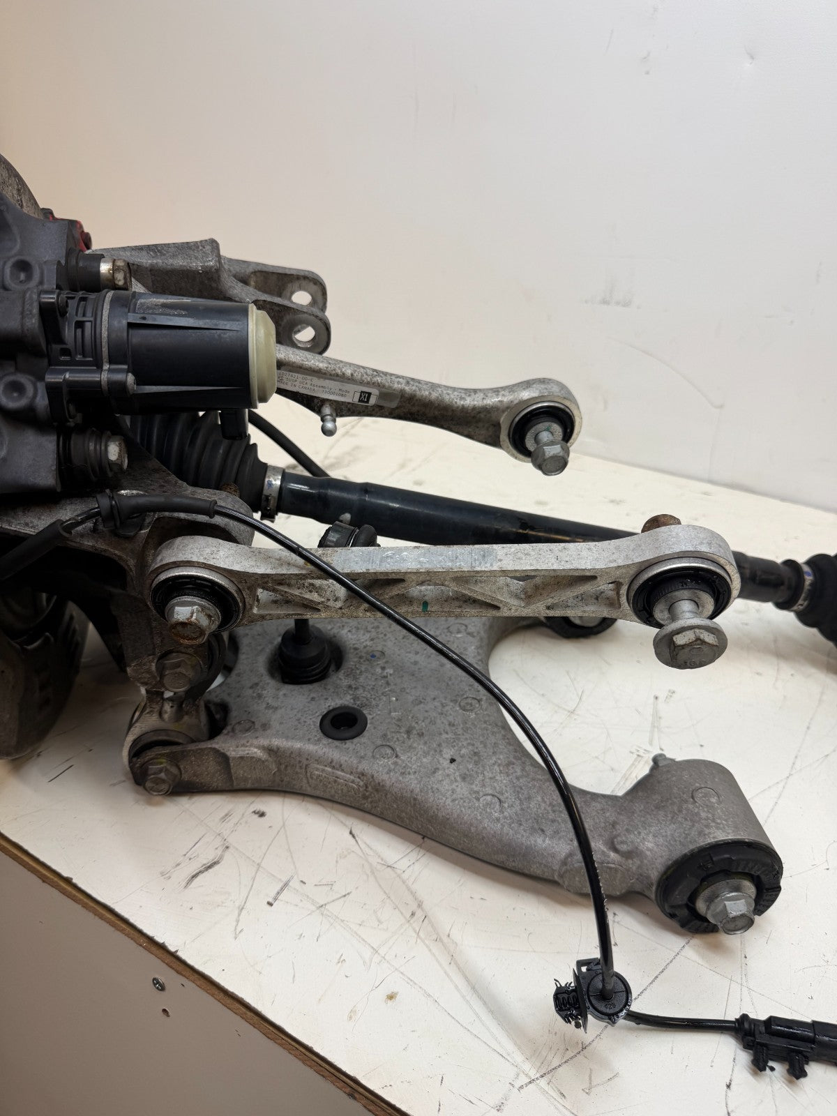 2016–2020 Tesla Model X Rear Right Suspension Knuckle Assembly w/ CV Axle OEM