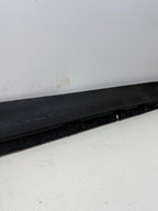 20-24 TESLA MODEL Y LEFT SIDE SKIRT ROCKER PANEL MOLDING CARRIER BRACKET