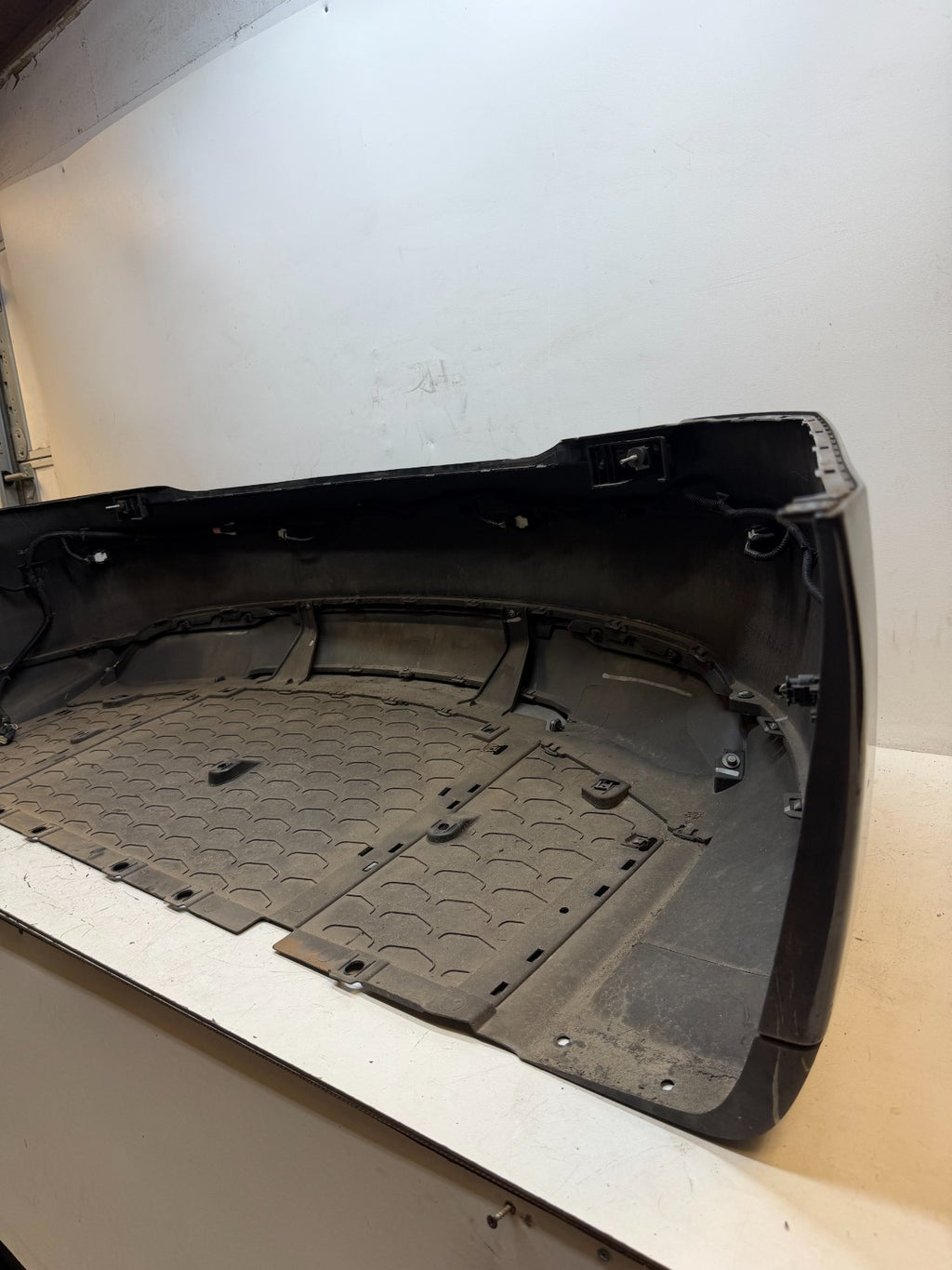 2012 - 2015 TESLA MODEL S REAR BUMPER COVER FASCIA OEM 6008179-00-D