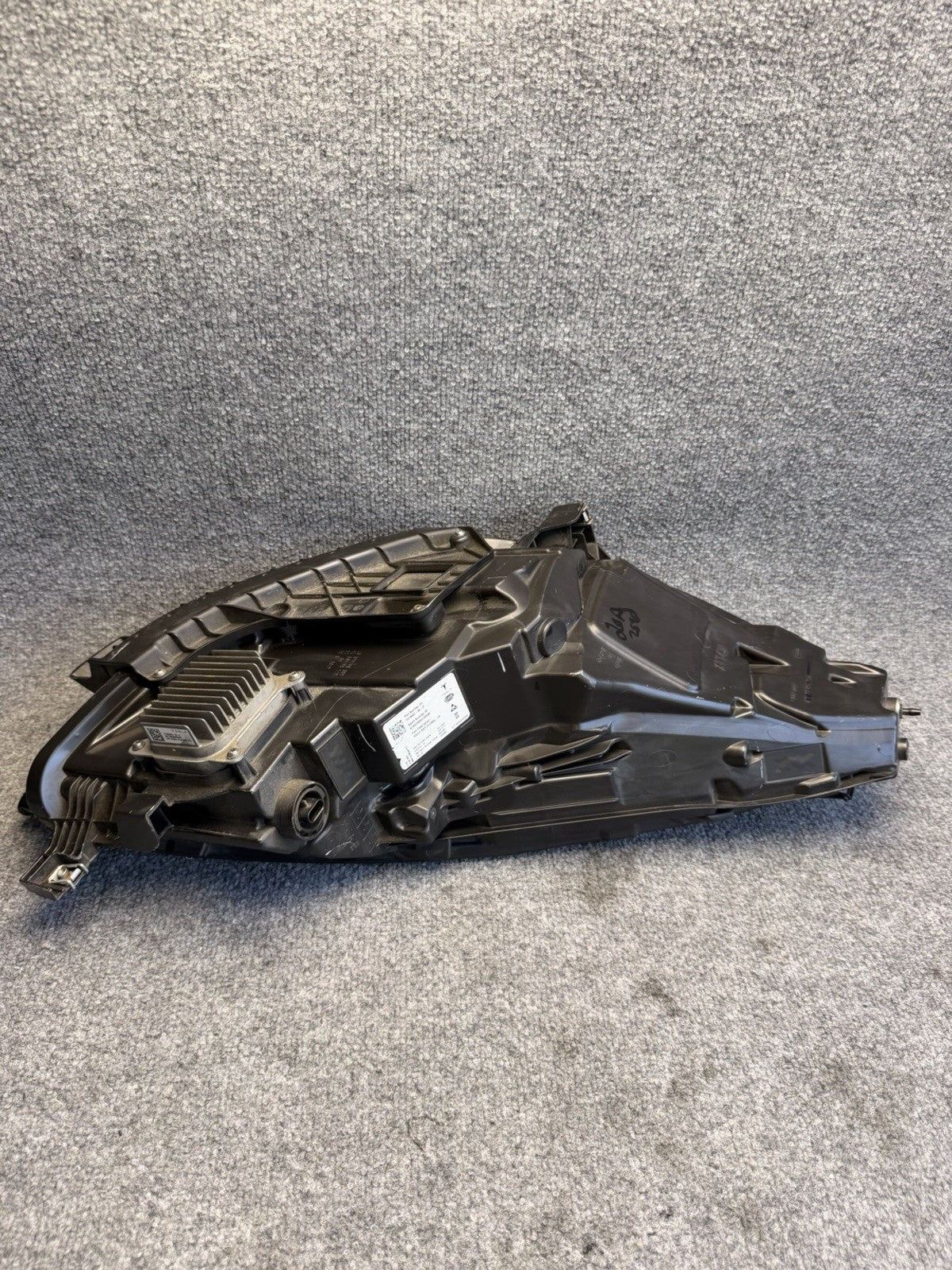 21-23 Tesla 3-Y Matrix  Passenger Left Driver  LED Headlight OEM 1514952-00-D