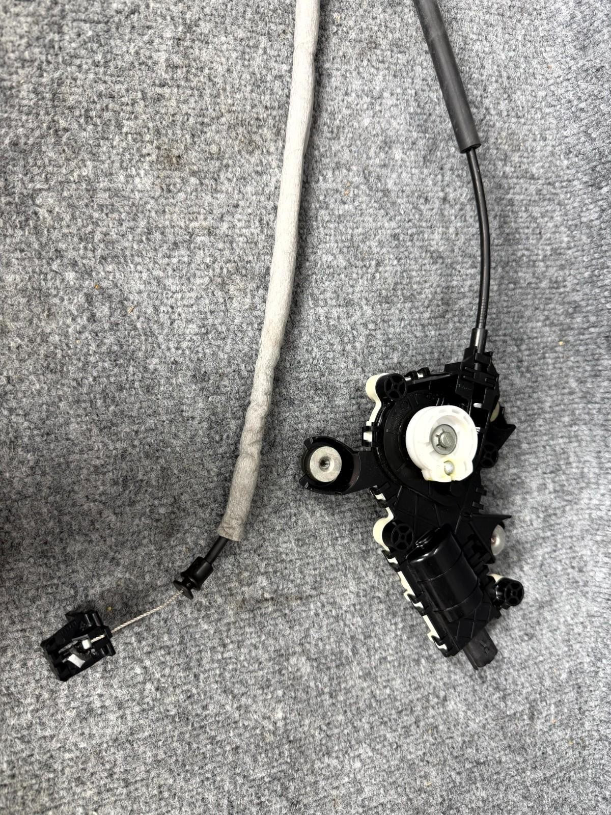 12-20 Tesla Model S Rear Liftgate Trunk Lock Latch Actuator OEM, A2127400335