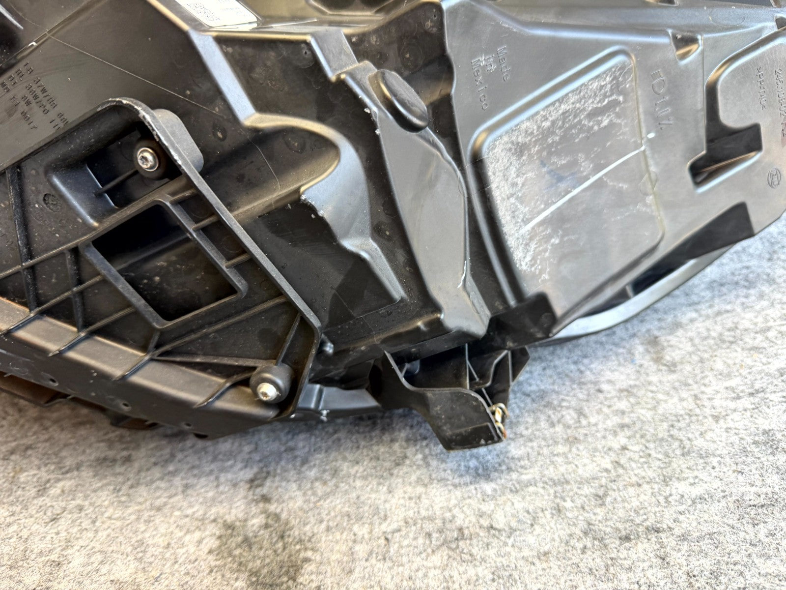 ♦️2021–2023 TESLA MODEL 3 FRONT RIGHT SIDE HEADLIGHT ASSEMBLY OEM, 1514953-00-C