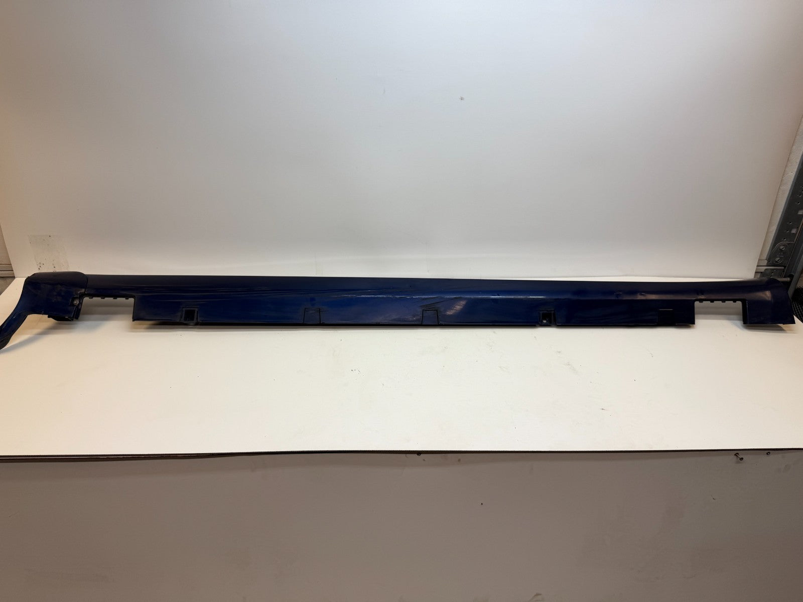 12-20 Tesla Model S Right Passenger Side Skirt Rocker Panel Shell 6005875-00-J