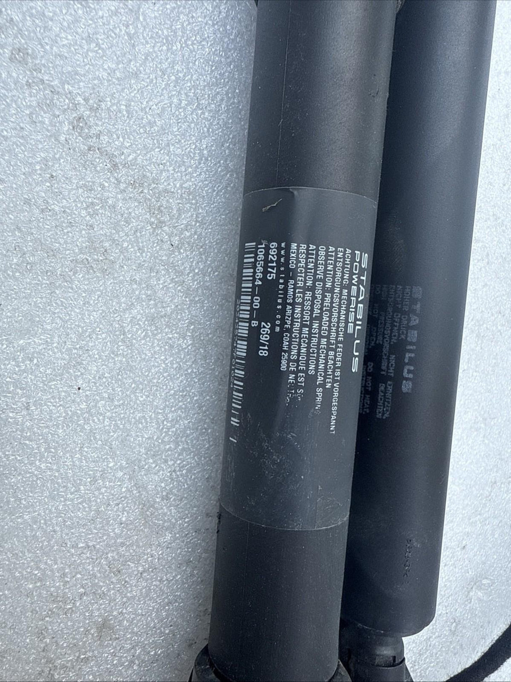 ♦️16-24 TESLA MODEL X REAR DRIVER LEFT POWER LIFTGATE SHOCK STRUT OEM,106566400B