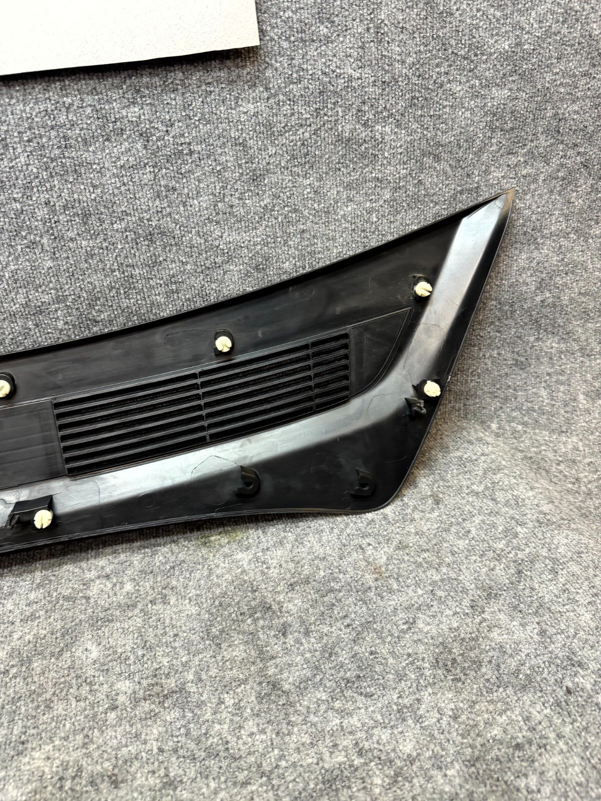 2017-2023 TESLA MODEL 3 REAR APRON WINDSHIELD WIPER COWL COVER OEM, 1081675-00-B