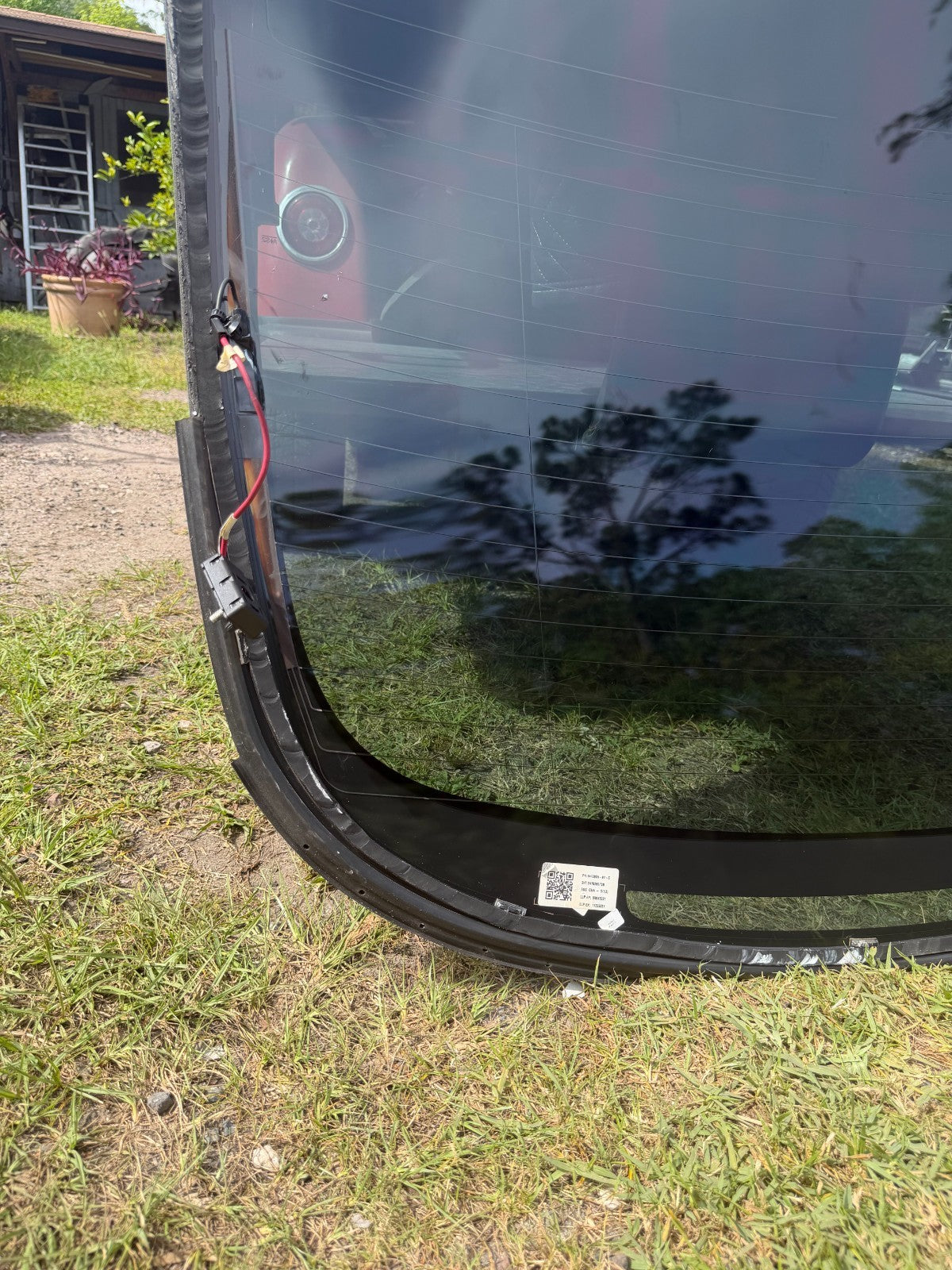 2021-23 Model 3 M3 Rear Trunk Panoramic Backlite Glass Back Section 1472925-97-C